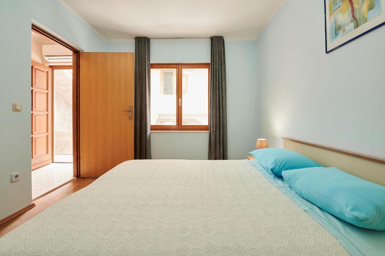 Cutan Apartment Trogir Exterior photo